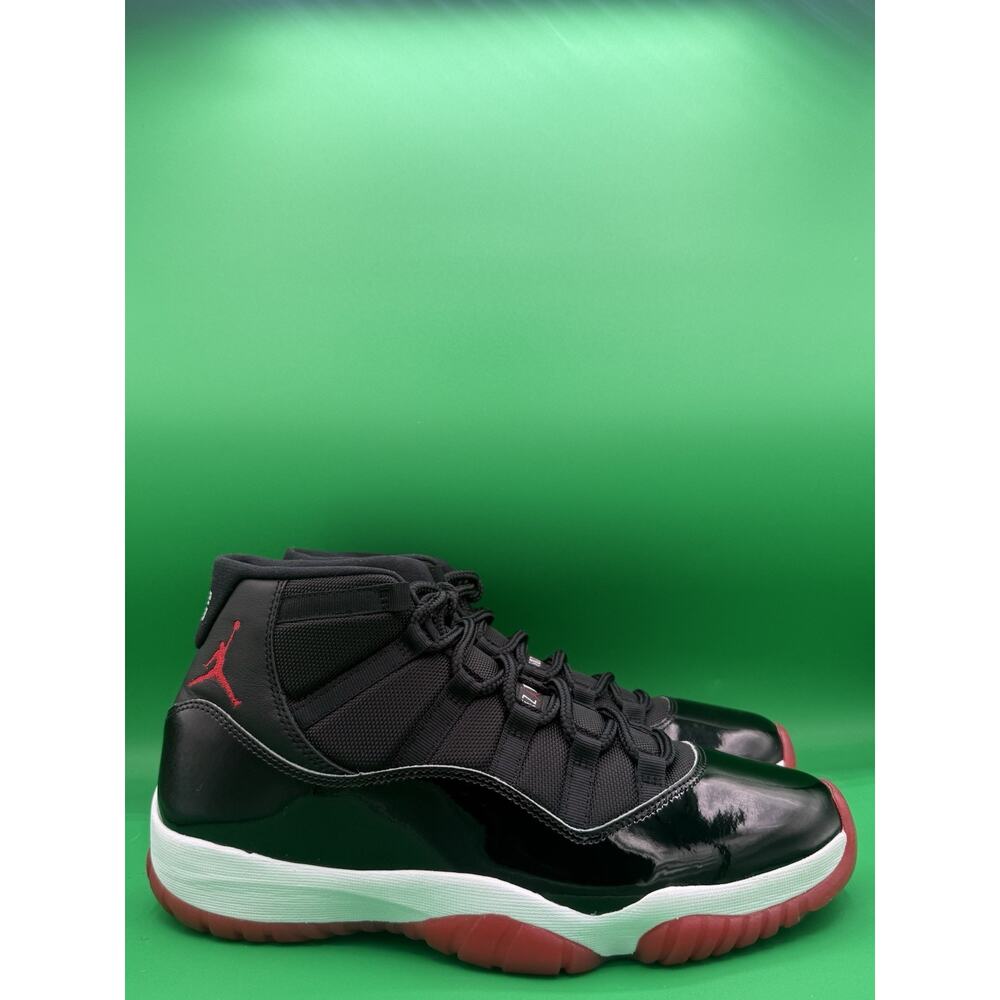 Air Jordan 11 Retro “Playoffs Bred” Size 11.5 OG Box (378037-061) (2019)